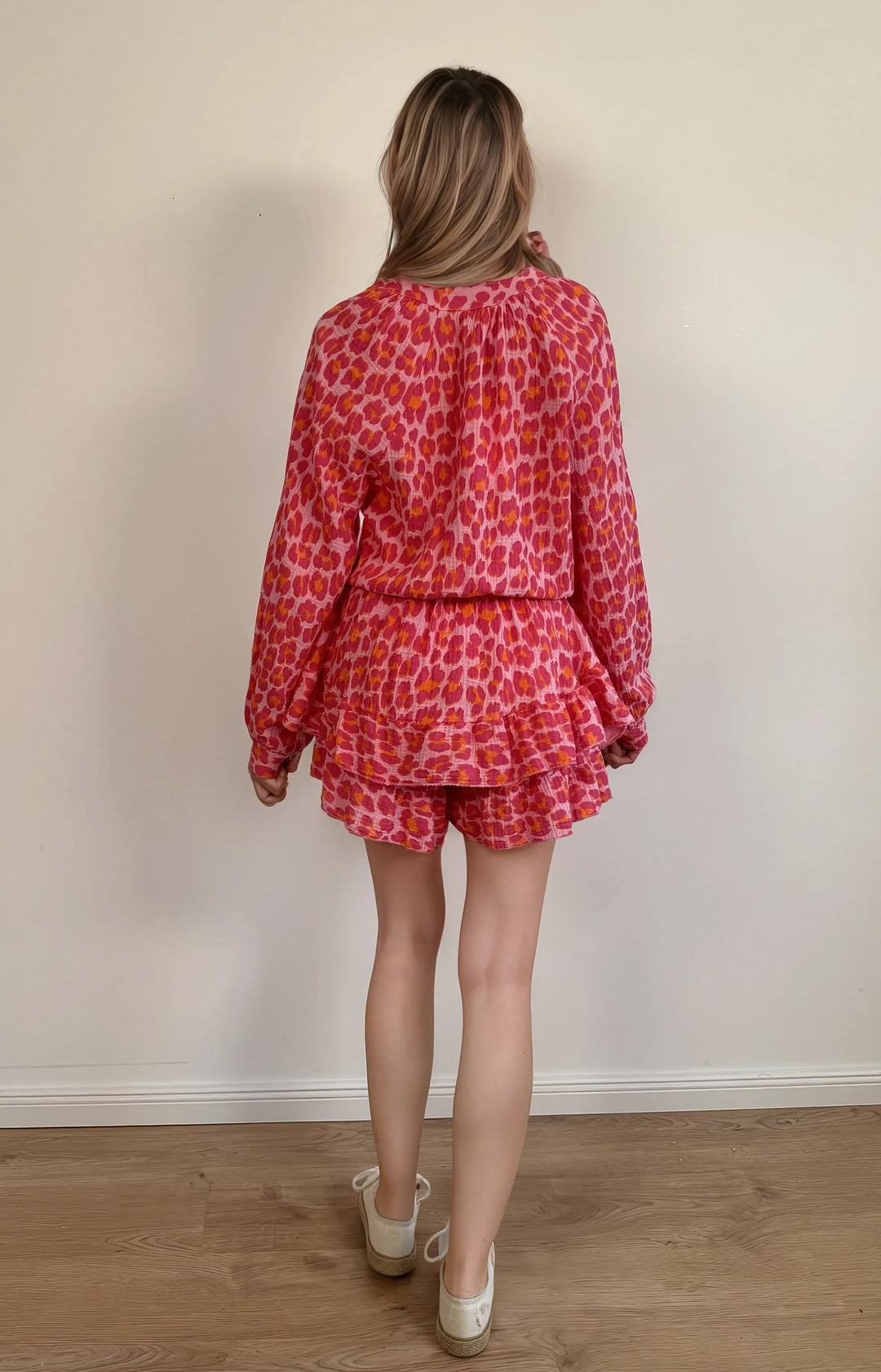 Kurzer Musselin-Jumpsuit in Leo-Optik (Rosa Orange Pink)